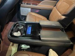 Lincoln Navigator 2022 3.5T Prestige Edition - ფოტო 10