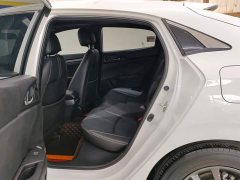Honda Civic 2021 Hatchback 220 Turbo CVT Sharp Control - ფოტო 11