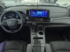Toyota Gravia Grevias 2.5L Hybrid Premium VIP Edition - ფოტო 13