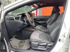 Toyota Corolla Hybrid 1.8H E-CVT Luxury - ფოტო 20