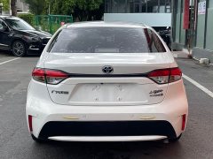 Toyota Corolla Hybrid 1.8H E-CVT Luxury - ფოტო 5