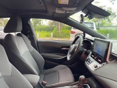 Toyota Corolla Hybrid 1.8H E-CVT Luxury - ფოტო 8