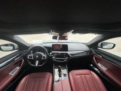 BMW 5 Series 530Li Premier M Sport Package - ფოტო 15