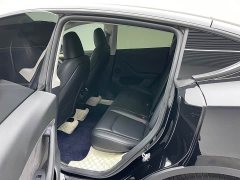 Tesla Model Y Performance All-Wheel Drive - ფოტო 17