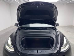 Tesla Model Y Performance All-Wheel Drive - ფოტო 9