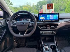Ford Focus Sedan EcoBoost 180 Automatic Trend - ფოტო 11