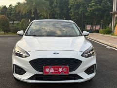 Ford Focus Sedan EcoBoost 180 Automatic Trend - ფოტო 2