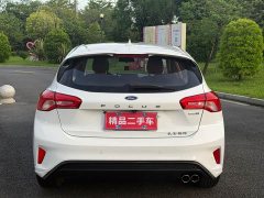 Ford Focus Sedan EcoBoost 180 Automatic Trend - ფოტო 6