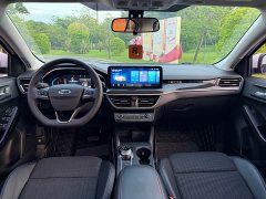 Ford Focus Sedan EcoBoost 180 Automatic Trend - ფოტო 8