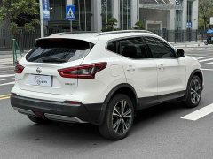 Nissan Qashqai Classic 2.0L CVT XV Premium Smart Edition - ფოტო 13