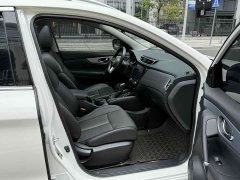 Nissan Qashqai Classic 2.0L CVT XV Premium Smart Edition - ფოტო 4
