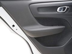 Volvo XC40 B3 Smart Remote Luxury Edition - ფოტო 13