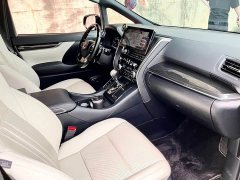 Lexus LM 2020 300h Four-Seat Royal Edition - ფოტო 17