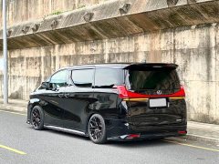 Lexus LM 2020 300h Four-Seat Royal Edition - ფოტო 6