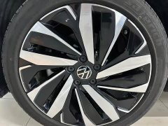 Volkswagen Passat 380TSI Elite - ფოტო 15