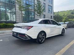 Hyundai Elantra 2023 1.5L CVT Luxury - ფოტო 5