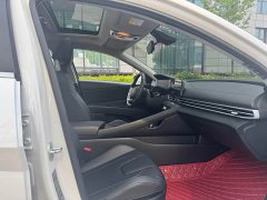 Hyundai Elantra 2023 1.5L CVT Luxury - ფოტო 8