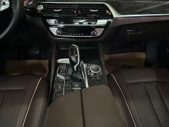 BMW 5 Series Facelift 525Li Luxury Package - ფოტო 12