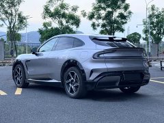Xiaomi YU7 Four-Wheel Drive Max Edition - ფოტო 9