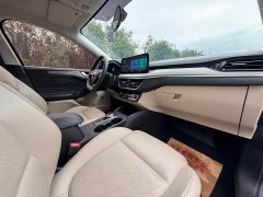 Ford Focus Sedan EcoBoost 180 Automatic Trend - ფოტო 10