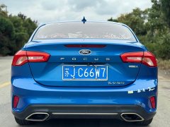 Ford Focus Sedan EcoBoost 180 Automatic Trend - ფოტო 5