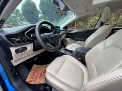 Ford Focus Sedan EcoBoost 180 Automatic Trend - ფოტო 8