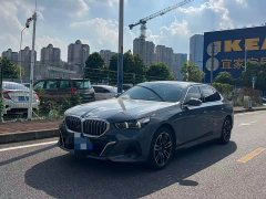 BMW 5 Series 525Li M Sport Package - ფოტო 2