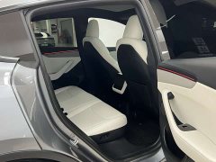 Tesla Model Y Rear-Wheel Drive - ფოტო 12