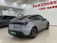 Tesla Model Y Rear-Wheel Drive - ფოტო 15