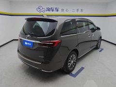 Buick GL8 Land Business Class Smart Edition - ფოტო 3