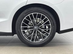BYD Qin L DM-i Smart Drive Edition 120KM Excellence - ფოტო 15