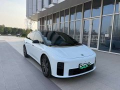 Li Auto i6 Four-Wheel Drive Standard Edition - ფოტო 3