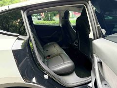 Tesla Model Y Standard Range RWD - ფოტო 12
