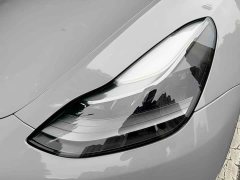 Tesla Model Y Standard Range RWD - ფოტო 3