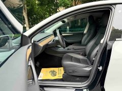 Tesla Model Y Standard Range RWD - ფოტო 7