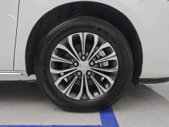 Buick GL8 Land Business Class Comfort Edition - ფოტო 6