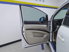 Buick GL8 Land Business Class Comfort Edition - ფოტო 7