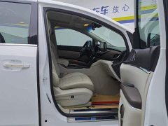 Buick GL8 Land Business Class Comfort Edition - ფოტო 8