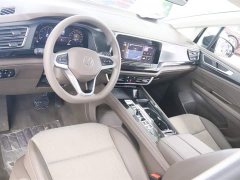 Volkswagen Viloran 330TSI Business Edition - ფოტო 9