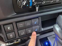 Toyota Land Cruiser (Imported) LC78 2024 4.0L Middle East Version - ფოტო 9