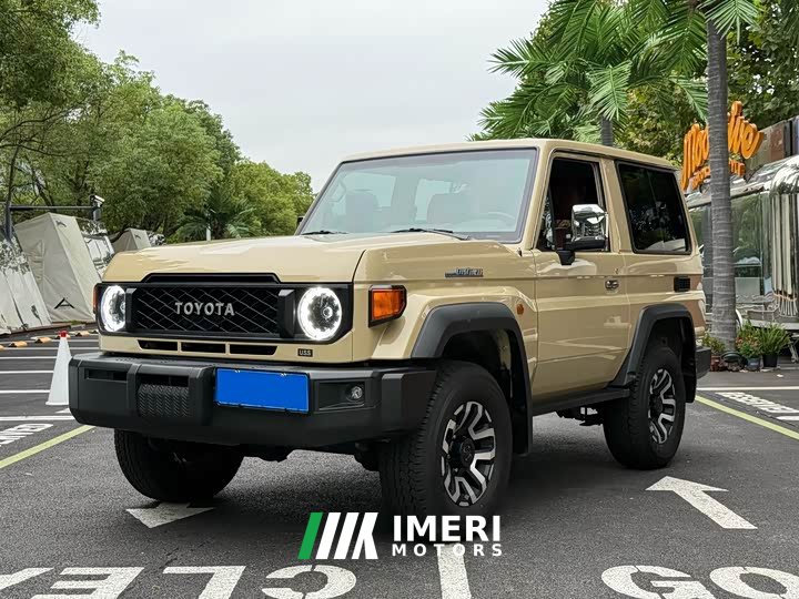 Toyota Land Cruiser (Imported) LC71 4.0L Automatic - ავტომობილი ჩინეთიდან