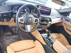 BMW 5 Series (Imported) 525i M Sport Package - ფოტო 11