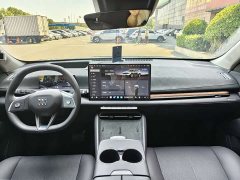 Buick Zhijing E7 1600 Ultra-Loaded Turbo Edition - ფოტო 18