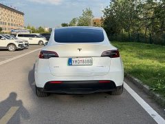 Tesla Model Y Rear-Wheel Drive - ფოტო 5
