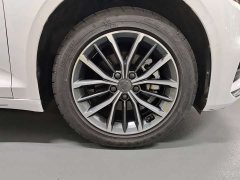 Geely Xingui Xingrui 2.0T Diesel Luxury - photo 15