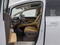 Denza D9 2022 DM-i 970 AWD Flagship - ფოტო 10