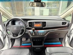 Honda Odyssey 2.0L Sharp Premium Edition - ფოტო 11