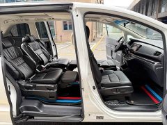 Honda Odyssey 2.0L Sharp Premium Edition - ფოტო 13