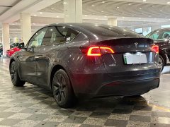 Tesla Model Y Rear-Wheel Drive - ფოტო 4