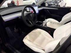 Tesla Model Y Rear-Wheel Drive - ფოტო 6